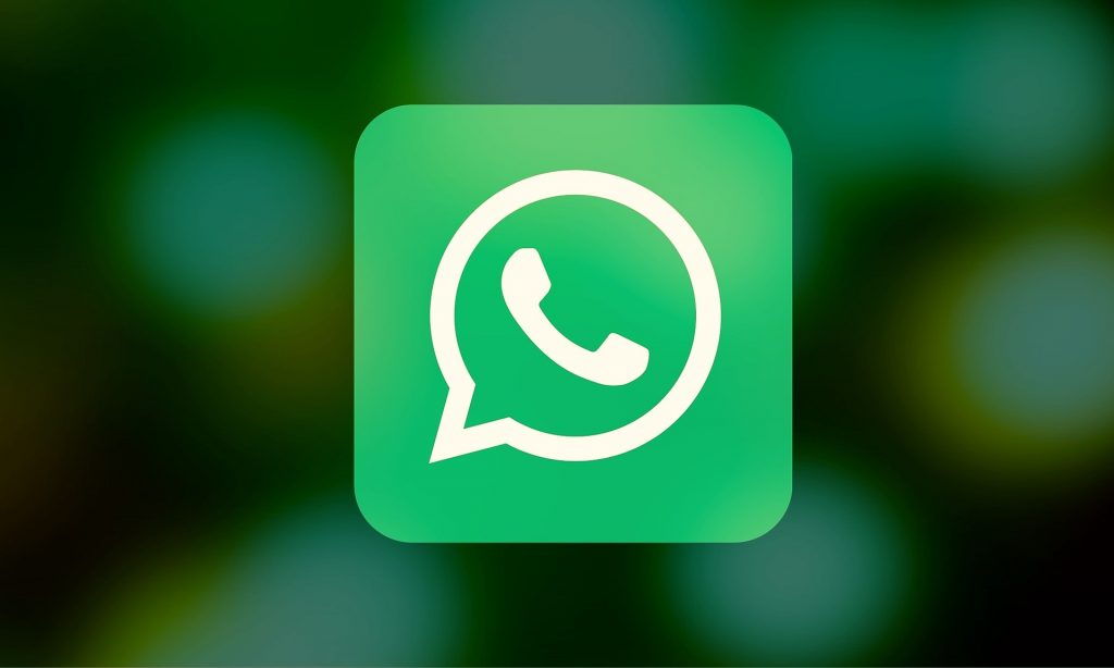 Is the last day of the year the last date for Whatsapp to end its services for certain phones?