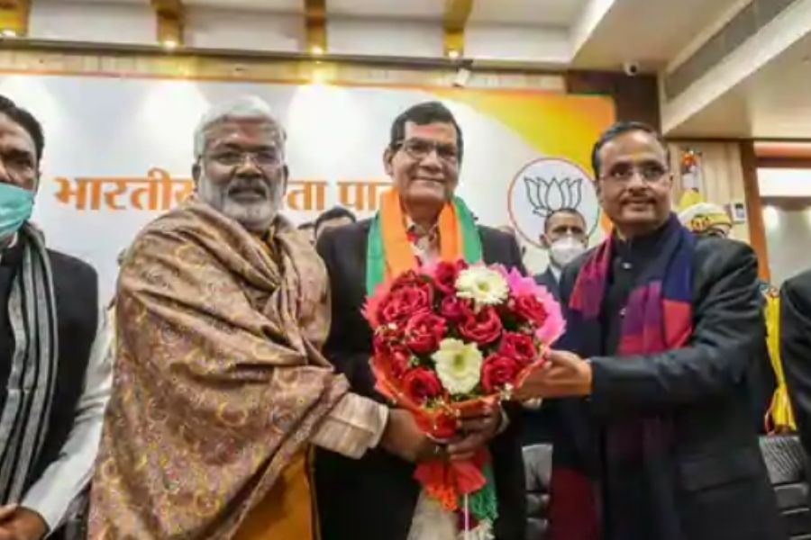 Arvind Sharma, PM Modi’s trusted aide, joins BJP in Lucknow, Uttar Pradesh
